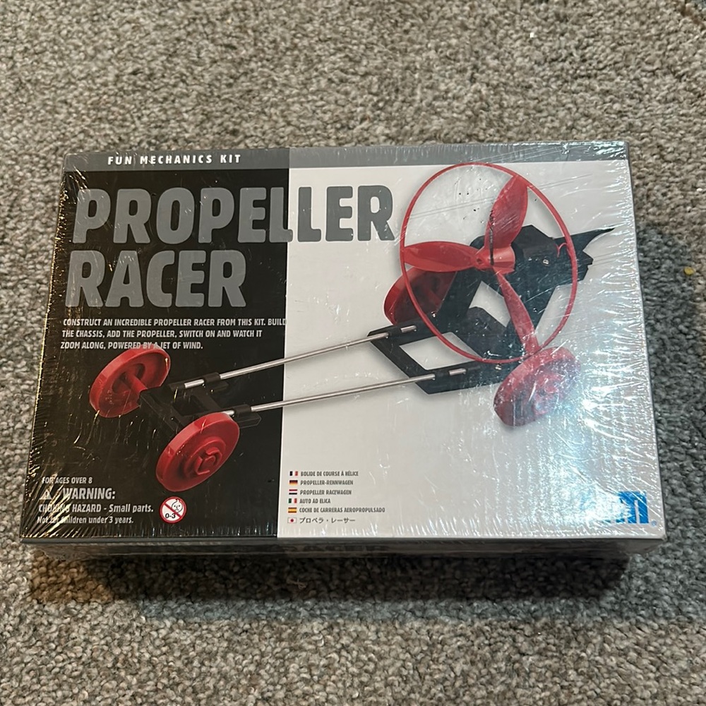 Green Science PROPELLER RACER Kids Labs Fun Science Project